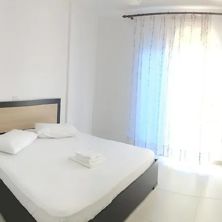 Viktoria 3*